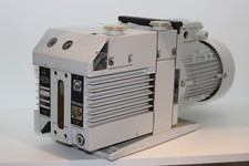 LEYBOLD HERAEUS TRIVAC D16B