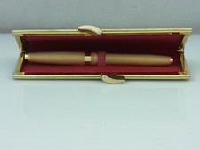 Wunderschöne Edler kleiner