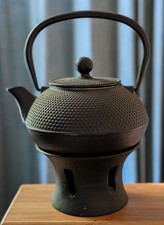 Gusseiserne Teekanne Rosenstein & Söhne, mit Stöfchen