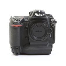 Nikon D2H + Gut (278228)