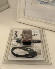 LUPINE ROTLICHT Rücklicht mit Halterung für Sattelstütze, Ladekabel & Tasche