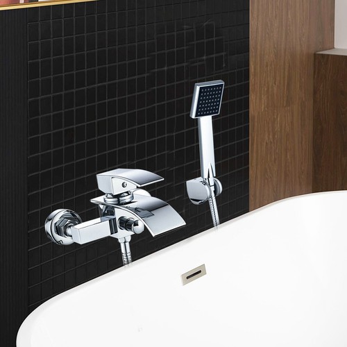 Badewannenarmatur wasserfall