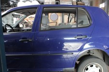 TÜR Hinten Links VW Polo 45 6 N/6 KV Farbe Chagallblau ( LD5D ) Limousine