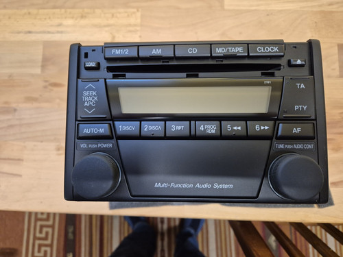 Orig mazda cd radio - orig.,