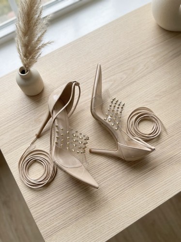 Nude transparente