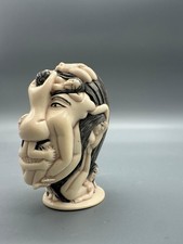 japanischer erotischer Okimono, gefertigt aus Bein, nude, Männerkopf Aktmodel