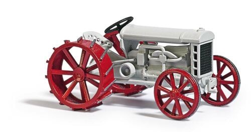 Busch 60103 fordson - 1:43,,