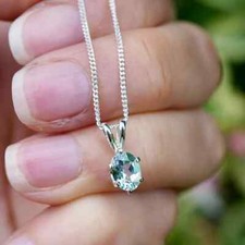 Blauer Aquamarin Lose