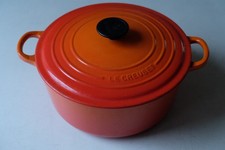 Le Creuset 26 Bräter Gusseisen Topf Klassiker Schmortopf
