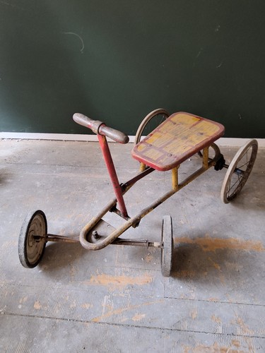 Altes kinderdreirad - altes,