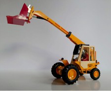 Britains JCB Telelader 520.4 alte Version mit roter Schaufel von 1984 1:35