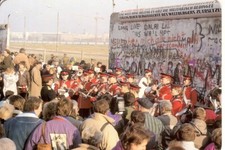 Postkarte :  BERLIN  - Berliner Mauer , Eröffnung Übergang Potsdamer Platz 1990
