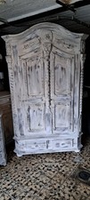 Alter Bauernschrank auf Shabby Chic