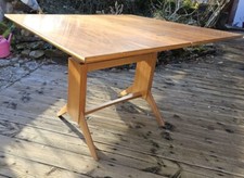 WILHELM RENZ MASSIV NUSSBAUM COUCHTISCH, ESSTISCH  1950 PATENT 1A ZUSTAND