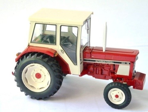 Ihc 844 2wd - 844, sb
