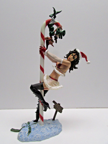 Mrs claus mcfarlane twisted - mrs., mcfarlane's