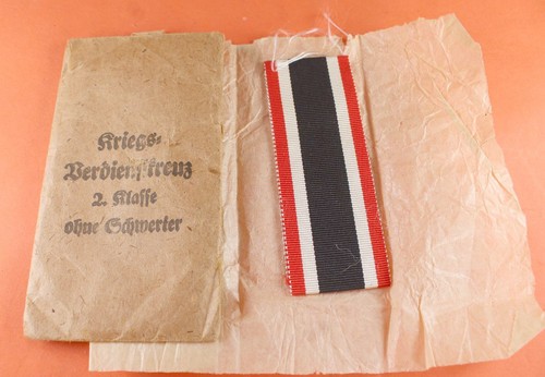 Tüte zum kriegsverdienstkreuz - tüte,