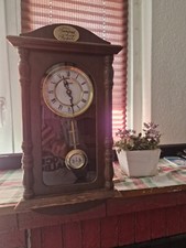 Pendel Wanduhr Tempus Fugile