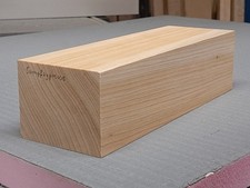 Echte Sumpfzypresse, Nadelholz aus Nordamerika, großes Reststück