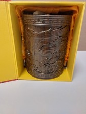 Chinesische Holzvase "Koi-Glück", Kalligraphie-Pinselbecher