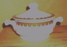  Oeslauer Porz. OPM by W. Goebel Lorraine, 1 Suppentasse mit 2 Griffen u. Deckel