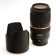 Tamron Zoom Objektiv 4-5.6 / 70-300 mm Di SP VC Typ A005 für Canon EF Bajonett