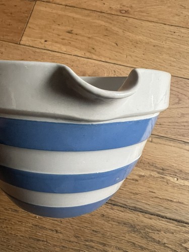 Green cornish ware - t,