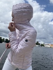 Schöne kurze leichte Stepp