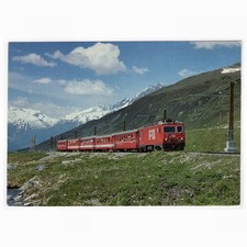 AK Eisenbahn Schweiz / El.-Zahnradlok der Furka-Oberalp-Bahn vor Glacier-Express