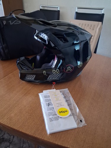 Fox helm detonate 2023 - v3, rs