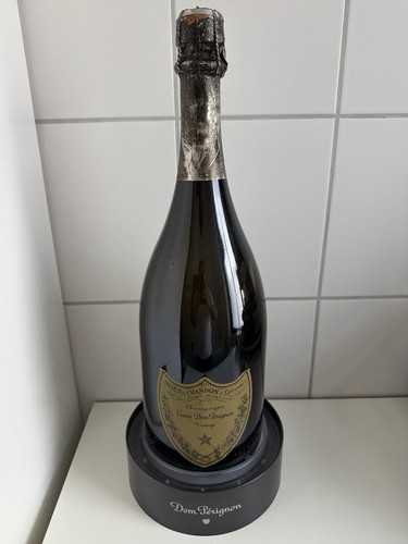 Leere dom pérignon - dom, champagne
