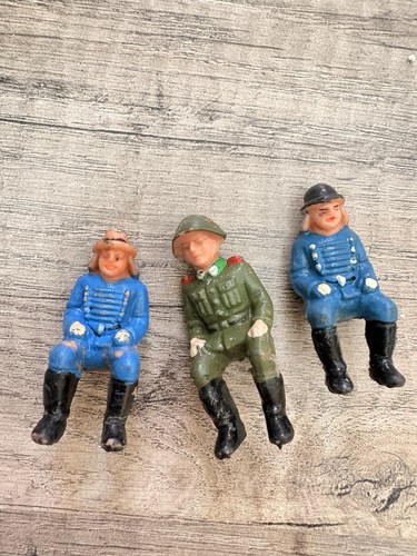 Ddr spielfiguren sitzend - spielfiguren,