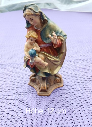 Madonna mit kind auf sockel - mit,