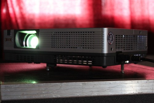Eiki xbl20 lcd - *eiki, lc-xbl20*lcd