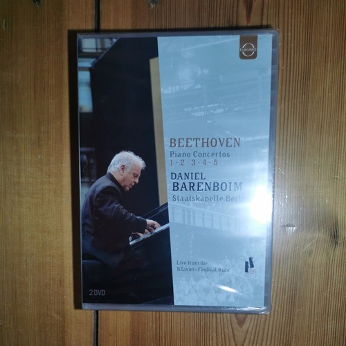 Barenboim plays beethoven - barenboim,