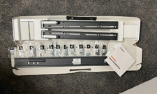 Vogels ExtraTHIN 505 Schwarz