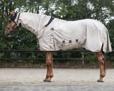 QHP Eczema rug Hoodie, Farbe Beige, Größe 145 cm - Reduziert !