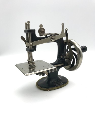Alte kinder nähmaschine - alte,