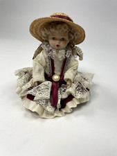 Shamir Porzellanpuppe mit