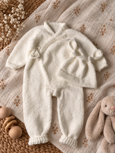 Hand knit baby girl coming - baby,