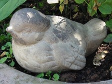 Vogel Spatz sitzend Tier Skulptur Figur aus Kunst Sandstein im Antik Look S 14