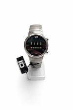 01 THE ONE Binary Uhr  –