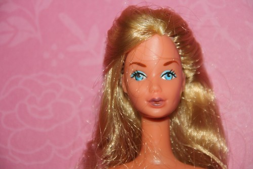Vintage kissing barbie 1978 - barbie,