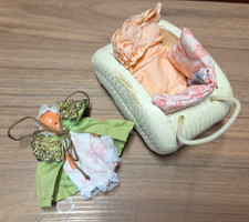 DDR Spielzeug Puppen Bett Puppenwagen mit Puppe #461