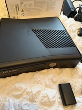 Microsoft Xbox 360 Slim 250gb Konsole Bundle mit Controller 