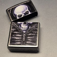 Zippo SKULL IN BAG  (nur