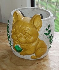 Pummeliger Frenchie Französische Bulldogge Blumentopf aus Beton - handgemacht