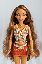 Barbie K8265 My Scene Juicy