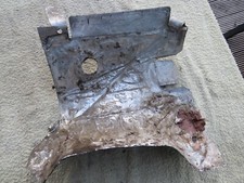 VW Golf 2 II Hitzeschutzblech Spritzwand 191803326A Tunnel vorne unten GTI 16v