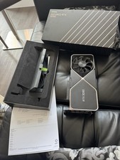 NVIDIA GeForce RTX 3090 Founders Edition 24GB GDDR6X Gaming - PC Grafikkarte...!